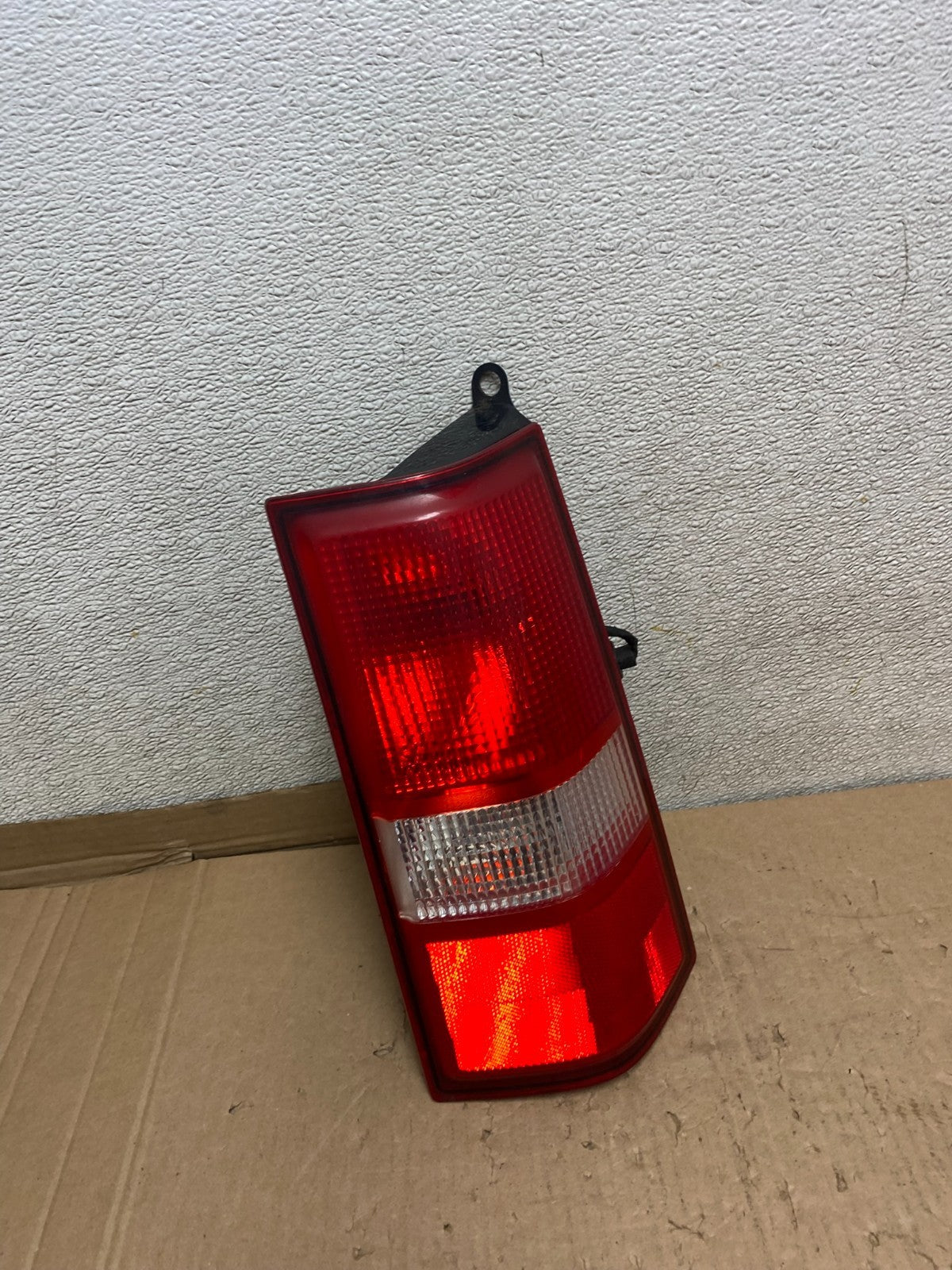 2003 2017 Chevrolet Express 1500 2500 3500 Right Passenger Tail Light U8369 DW1