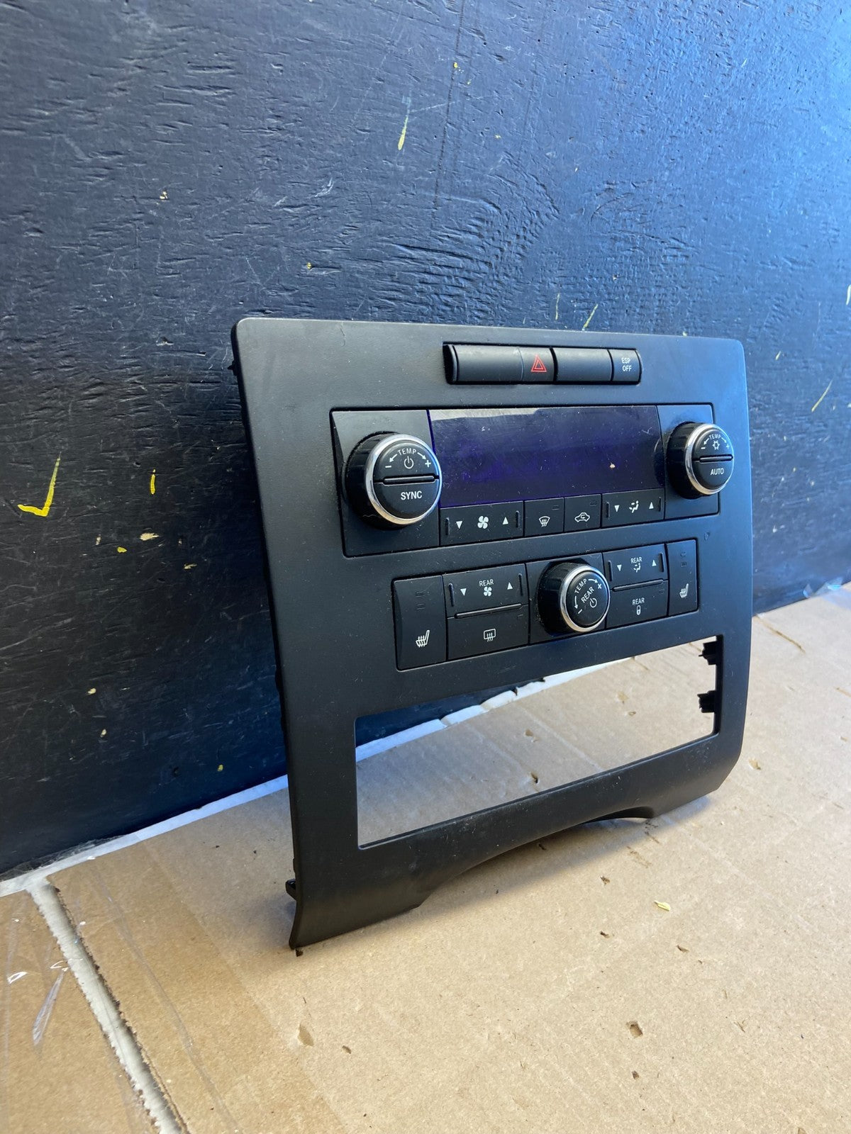 2009 2010 2011 Volkswagen Routan Ac Heater Climate Control p55111869ah AB19852