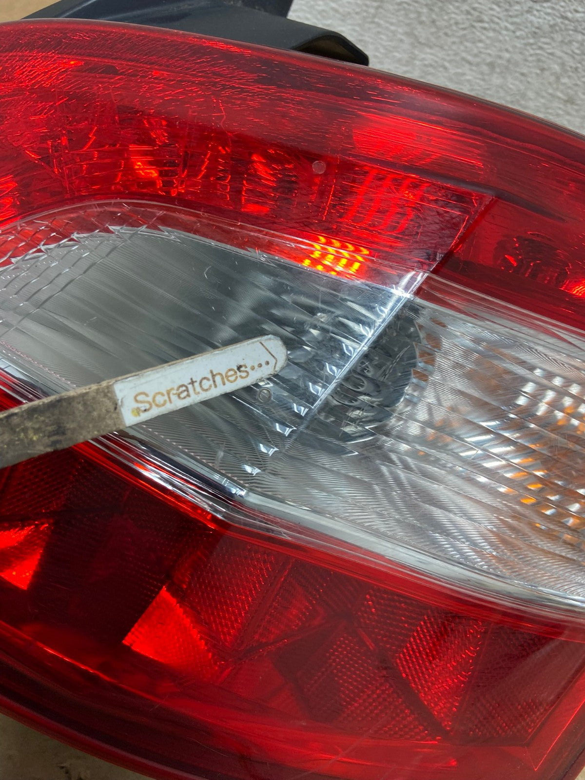 2009 2010 2011 Nissan Maxima Right Passenger RH Side Tail light AI3559 LK3