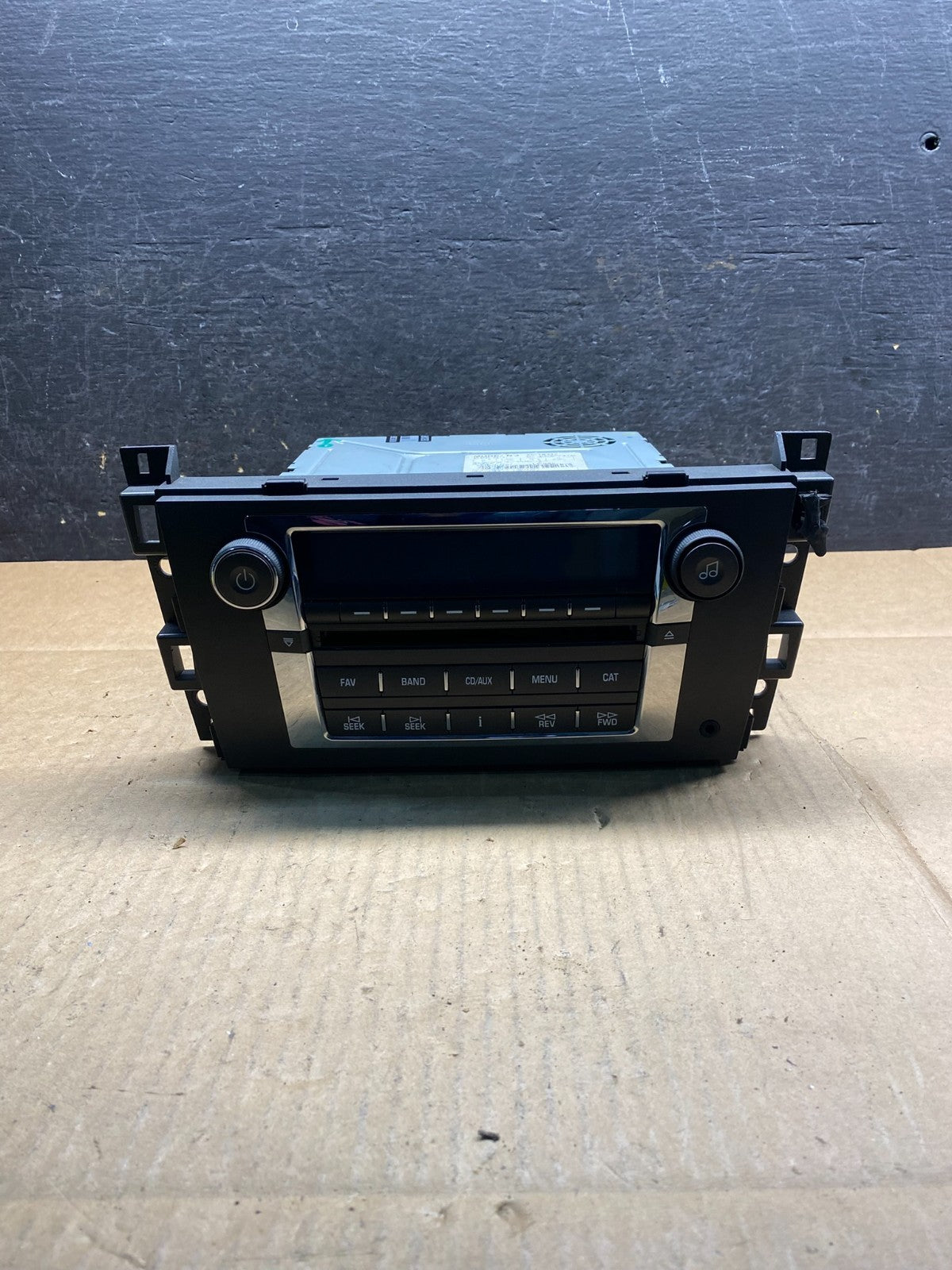2007 - 2009 Cadillac DTS Radio 6 Disc Cd Changer Player 25818944 ai7676 DG0