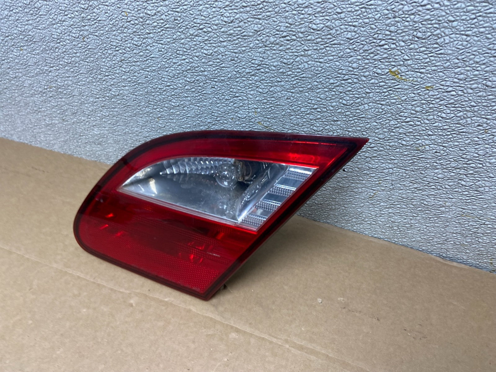 2007-2008 Chrysler Sebring Sedan Inner Right Passenger Tail Light AB3468 LK1