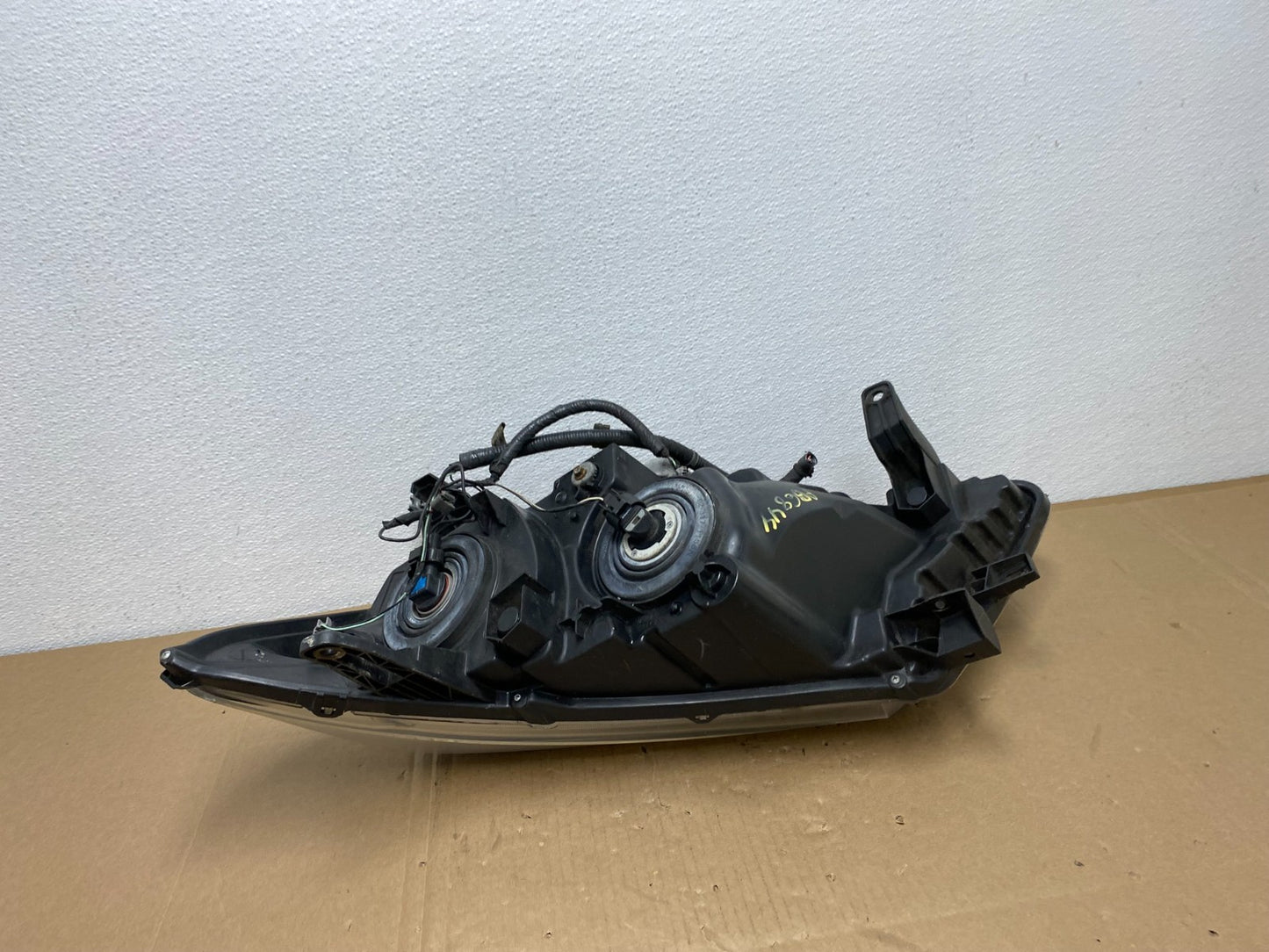 2013 to 2016 Nissan Pathfinder Right Passenger RH Side Headlight OEM AB6844 DW4