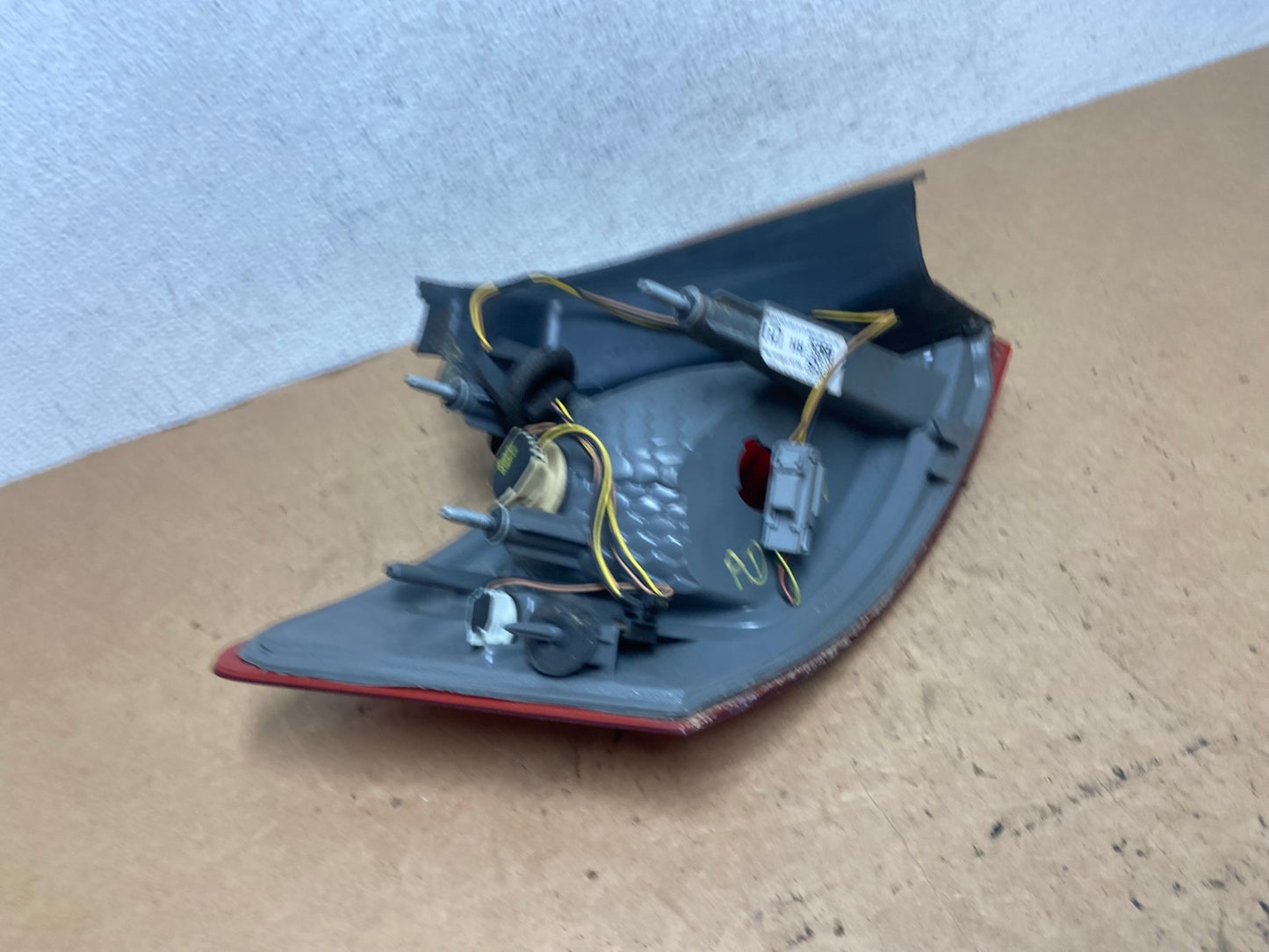 2014 to 2018 Ford Taurus Interceptor Right Passenger RH Tail Light AD5174 LK5