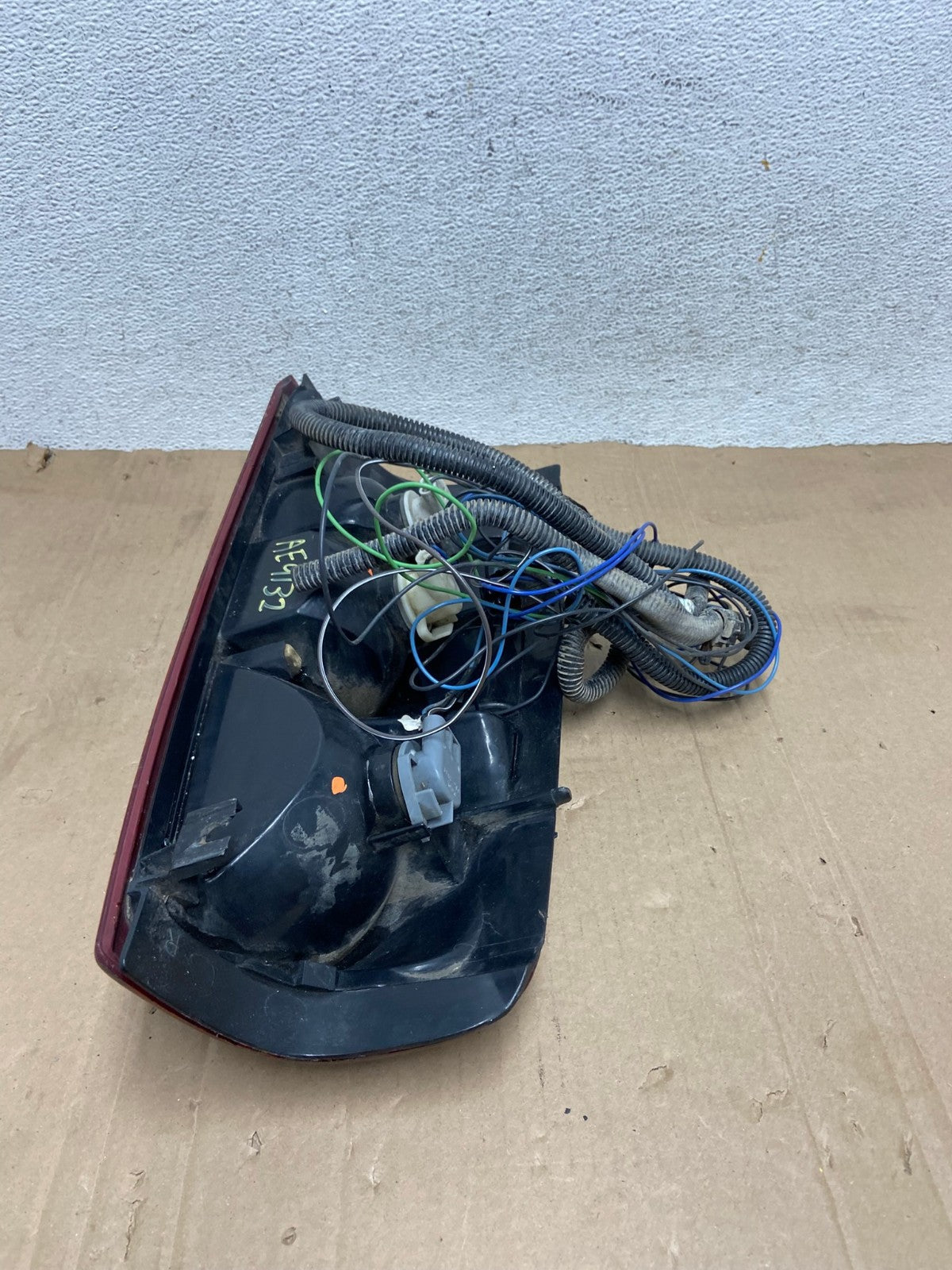 1999-2002 Chevrolet Silverado 1500 Right Passenger Side Tail Light AE9132 LK7