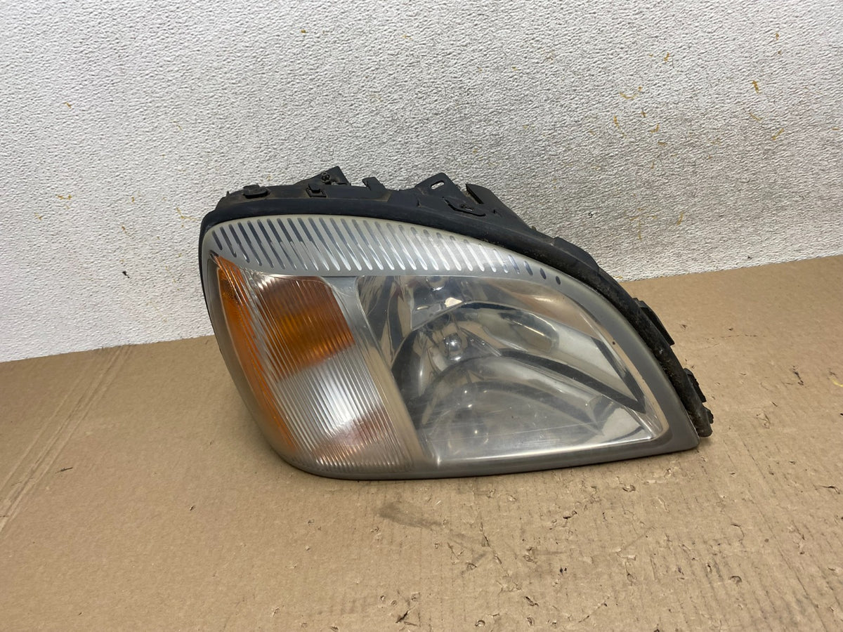 2000 to 2005 Cadillac Deville Right Passenger RH Side Headlight AJ2218 DW0