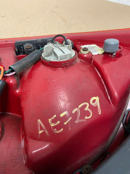 2005 to 2009 Hyundai Tucson Right Passenger Rh Tail Light AE7239 LK8