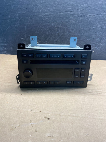 2003 - 2010 Lincoln Town Car AM/FM Radio CD Player ae8135 DG0