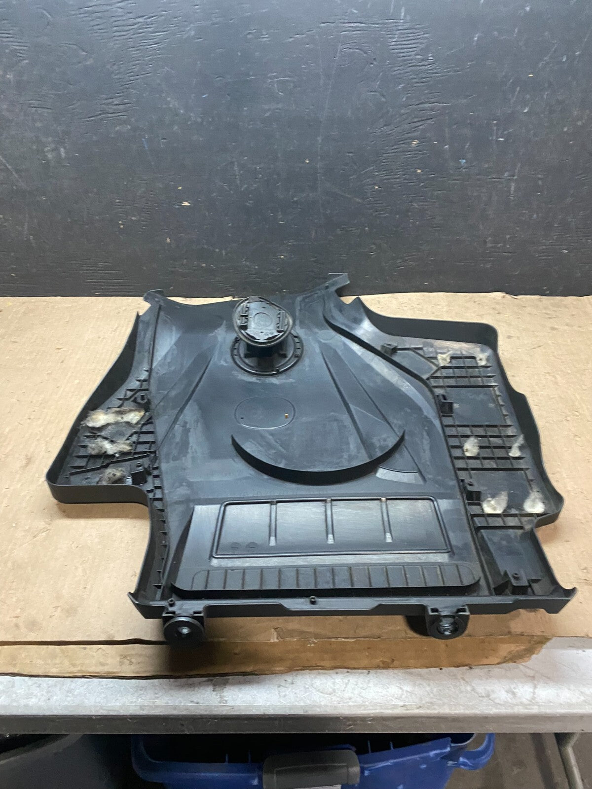 2010 2011 2012 Mazda CX7 CX-7 2.3L Engine Shield Top Cover j0781 DG15