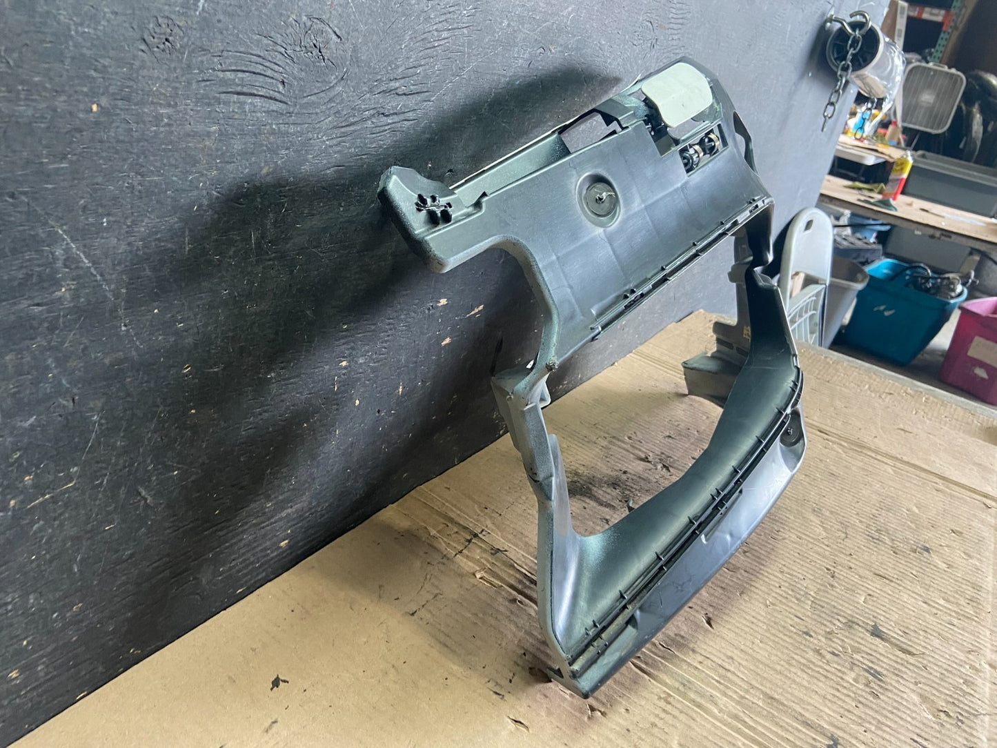 2011-2018 BMW 6 Series F12 F13 M-Sport Front Bumper Left Side Bracket P85892