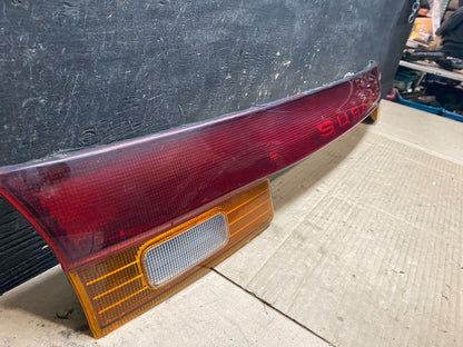 1995 to 1996 Subaru Legacy Wagon Trunk Mounted Center Tail Light Panel V3377 DG2