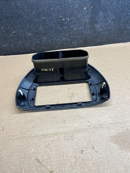 2004 to 2005 Toyota Rav4 Center Console Dash Radio Bezel Air Vent Trim AH3512 DG3
