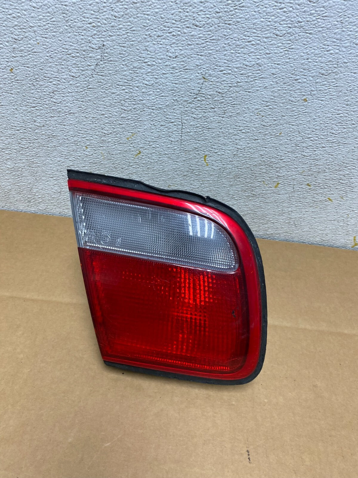 1995 to 1998 Mazda Millenia Left Driver LH Inner Tail Light Oem N4037 DW0