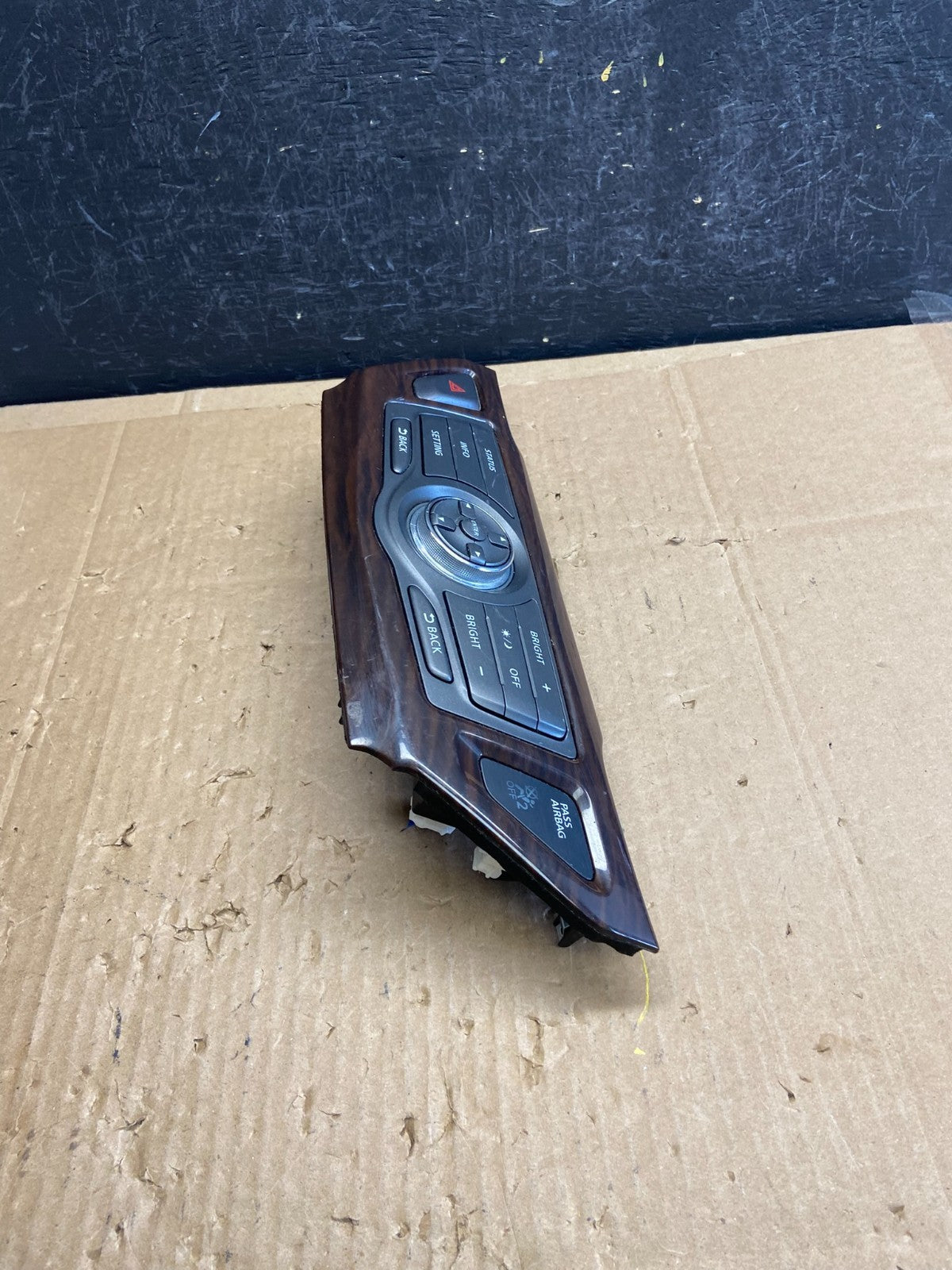 2013 to 2015 Nissan Pathfinder Information Display Control ad2306 DG2