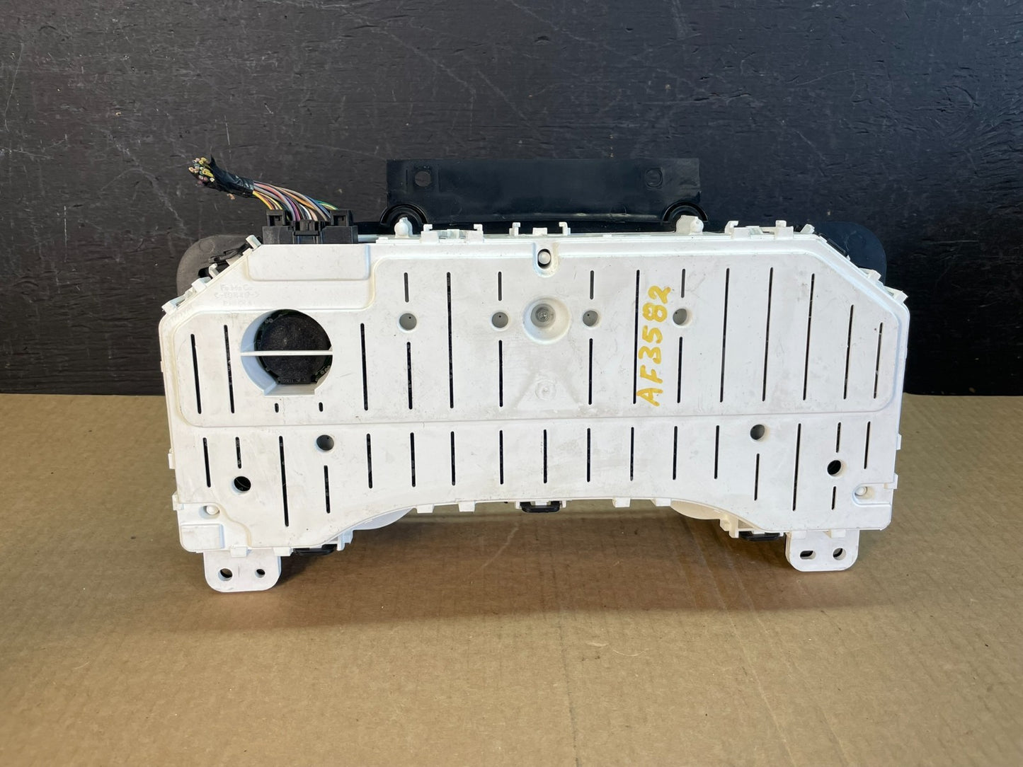 2010 Ford F150 F-150 Speedometer Cluster Gauge AF3582 DG8