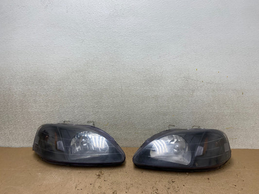 1996 - 1998 Honda Civic Sedan Headlights Halogen Left+Right Side W3717 DW0