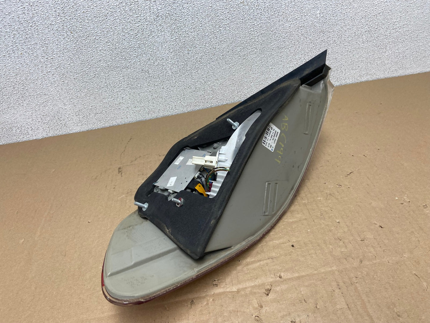 2006 to 2008 BMW 7-Series 750li 760li Right Passenger  Tail Light Oem AB6199 LK6