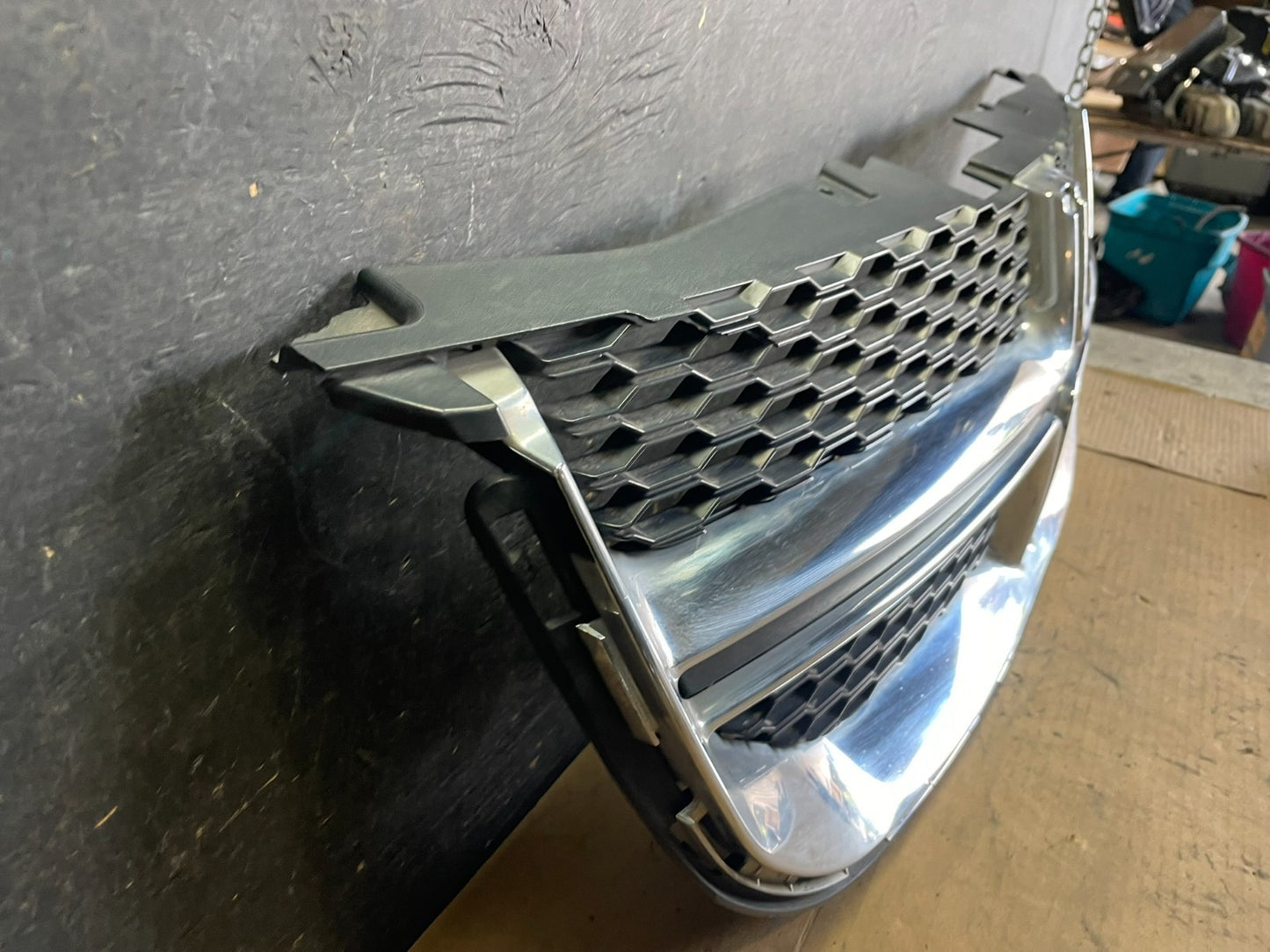 2011 to 2015 Dodge RAM VAN Front Upper Grill Grille Oem R0045 DG2