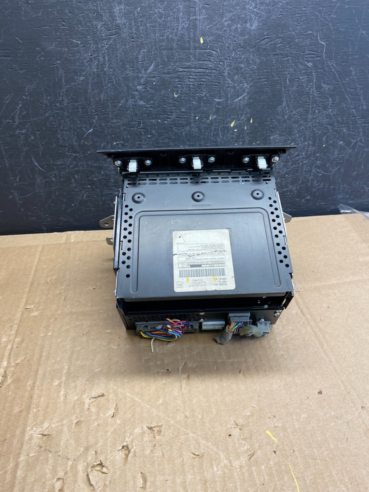 2009 to 2011 Honda Pilot AM FM CD Audio Radio Player Climate Control AD2171 DG3