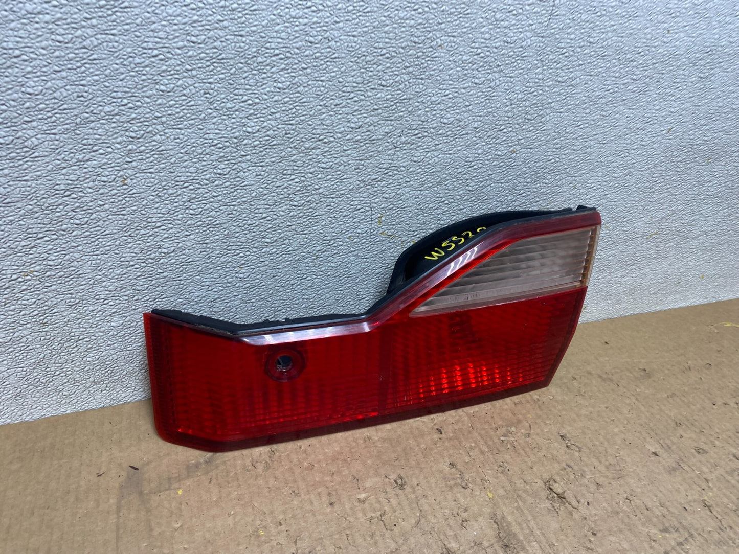 1998 to 2000 Honda Accord Right Passenger Side Inner Tail Light OEM W5529 DW2