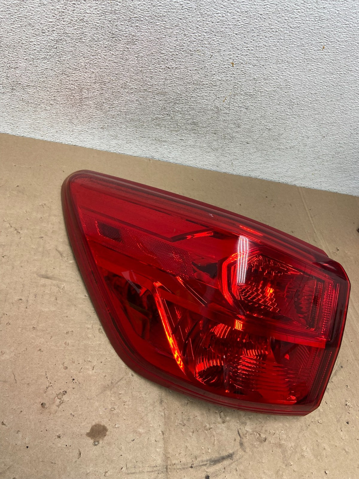 2017 - 2020 Nissan Pathfinder Left Driver LH Tail light AG5340 DW2