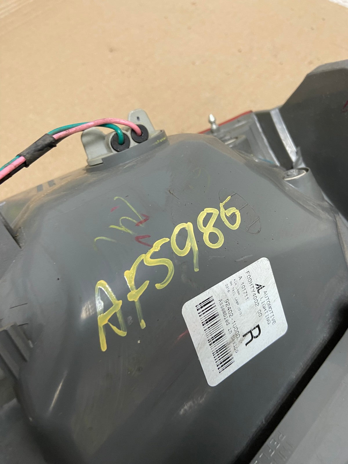 2010 2011 2012 Kia Sorento Right Passenger RH Side Tail Light AF5986 LK6