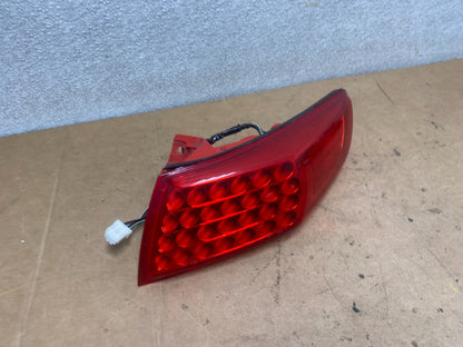 2003 to 2008 Infiniti FX35 FX45 Right Passenger RH Side Tail Light OEM X5280 DW2