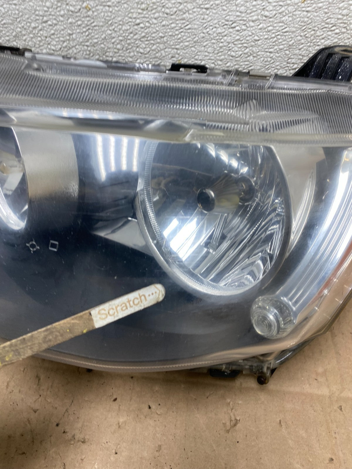 2010-2013 Mitsubishi Lancer Left Driver LH Side Headlight Halogen W0737 DW4