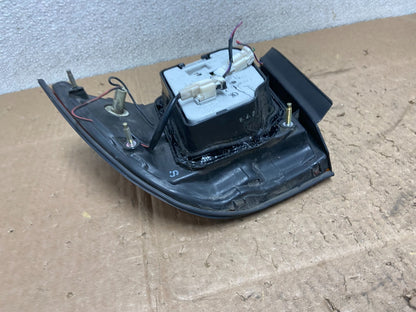 1995 1996 Nissan Maxima Left Driver LH Side Tail light Oem Z0874 DW5