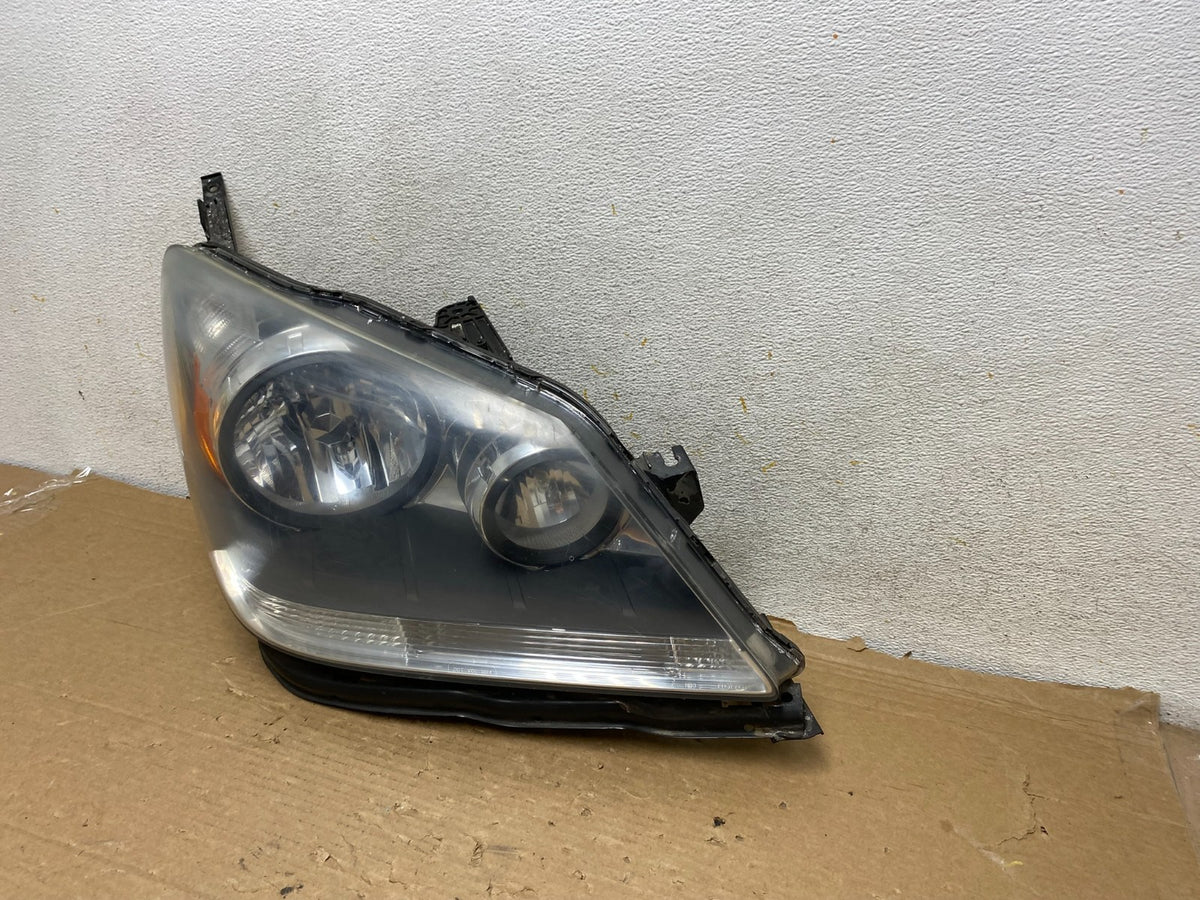 2005 2006 2007 Honda Odyssey Right Passenger RH Side Halogen Headlight AH8880 DW2