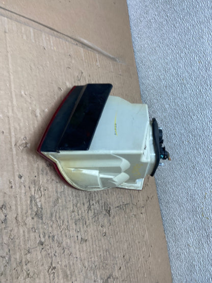 2005-2007 Volkswagen Jetta Sedan Left Driver Side Tail Light AA9681 LK5