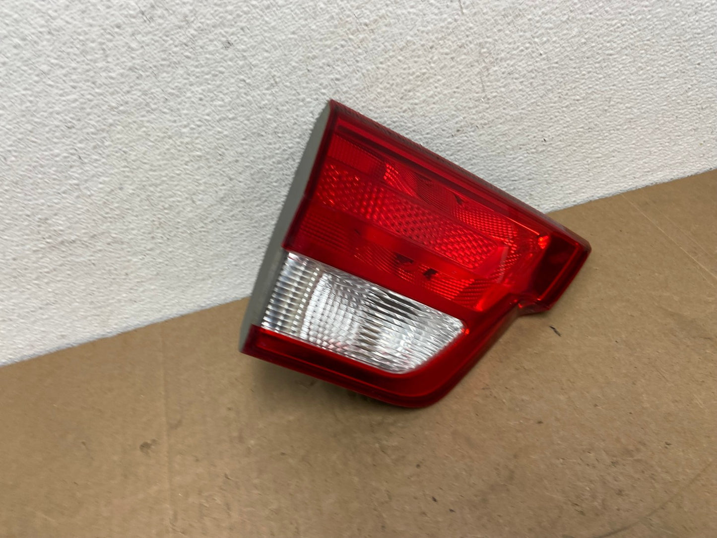 2011-2013 Jeep Grand Cherokee Left Driver Side Lh Inner Tail Light AC5806 LK2