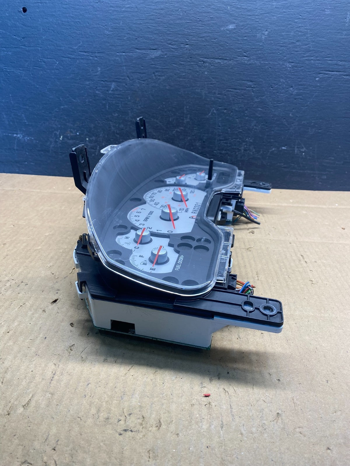 2004 2005 Mercury Mountaineer Speedometer Cluster Gauge AD1617 DG1