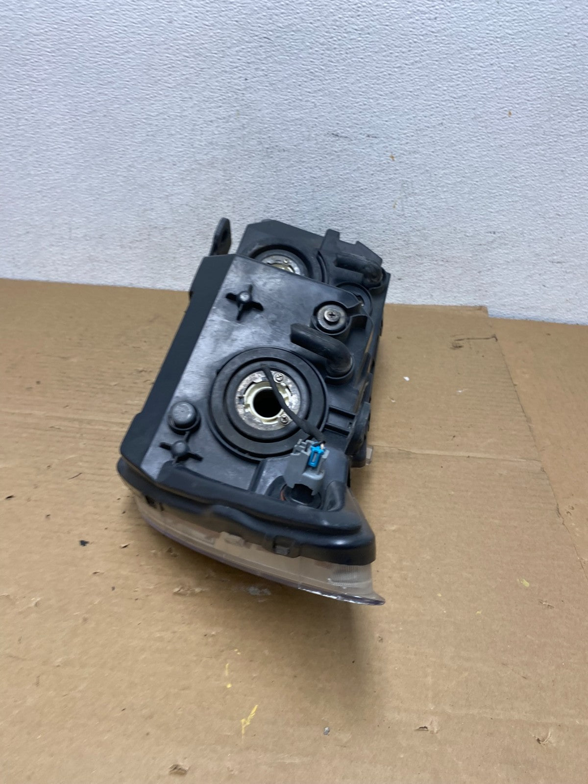 2009 to 2017 Dodge Journey Headlight Right Passenger Rh Halogen AD3895 DW5