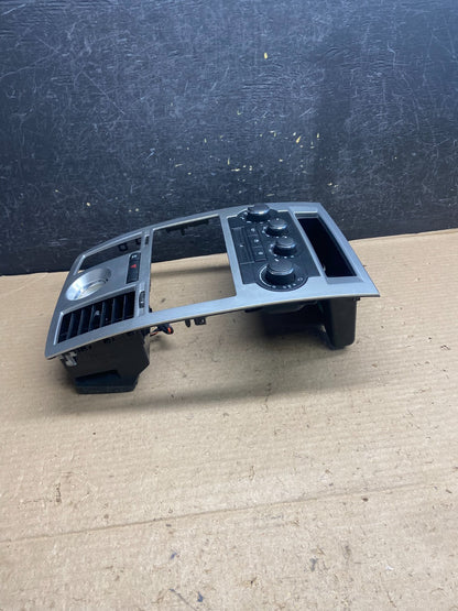 2008 to 2010 Chrysler 300 Dash Heater A/C Climate Control Radio Panel AH5323 DG1