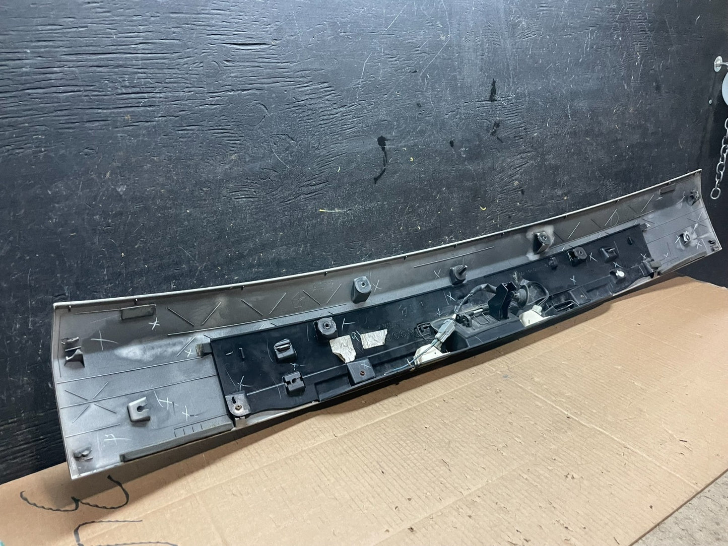 2011-2018 Dodge Grand Caravan Rear Tail Gate Trim Molding Panel OEM Y1778 DG6
