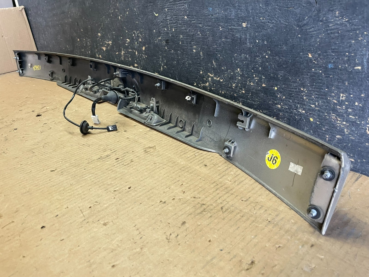 2006-2011 Kia Rondo Carens Rear Tailgate Trunk Garnish Trim OEM AA5969 DG8