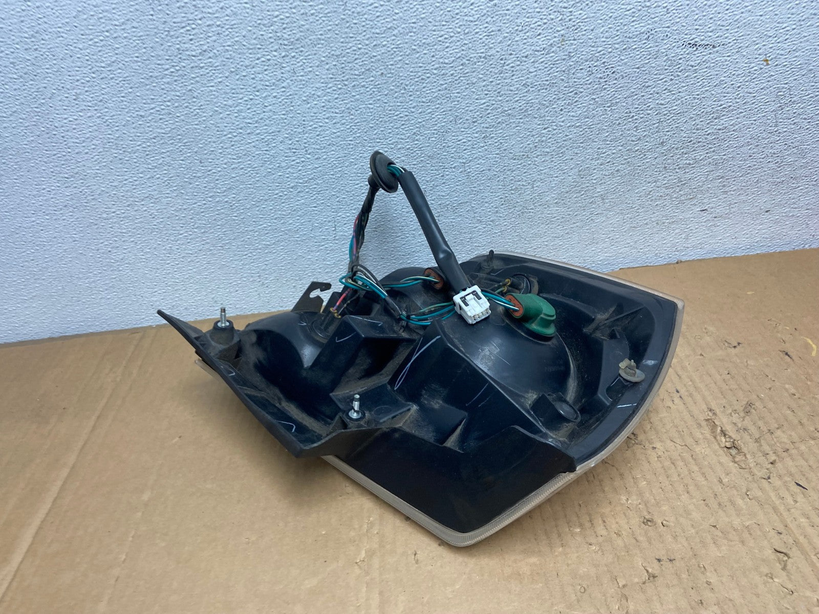 2007 to 2012 Nissan Sentra Right Passenger Rh Side Tail Light AD1118 LK6
