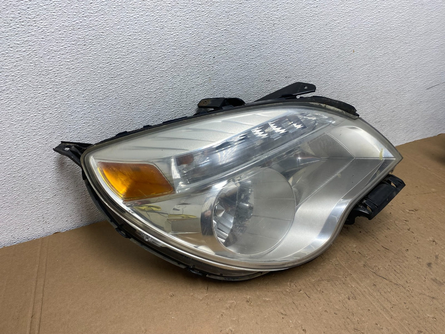 2010 - 2015 Chevrolet Equinox Halogen Headlight Right Passenger Side AD8078 DW2