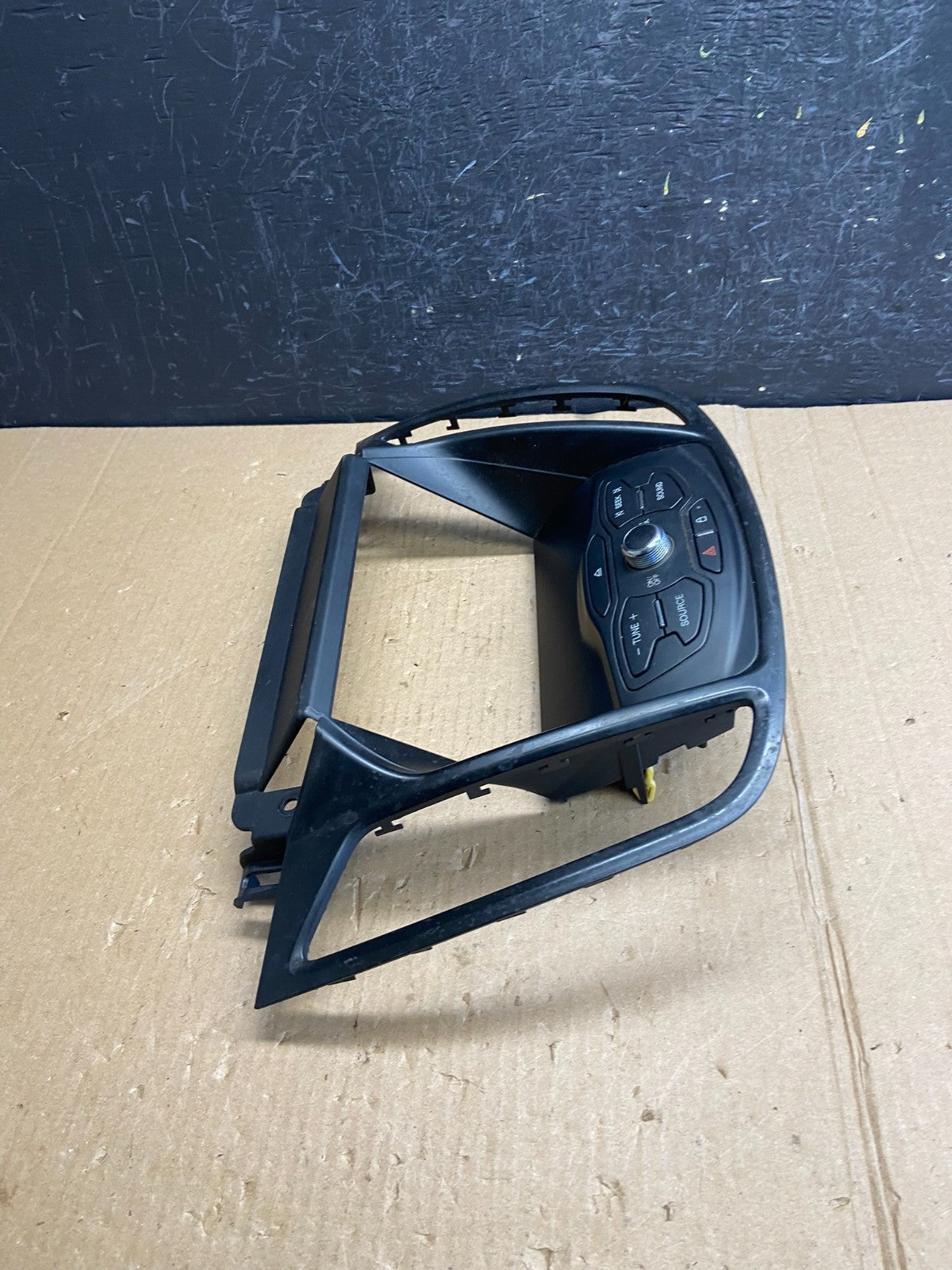 2013 2014 2015 2016 Ford Escape Dash Radio Control Panel Bezel AE3800 DG2