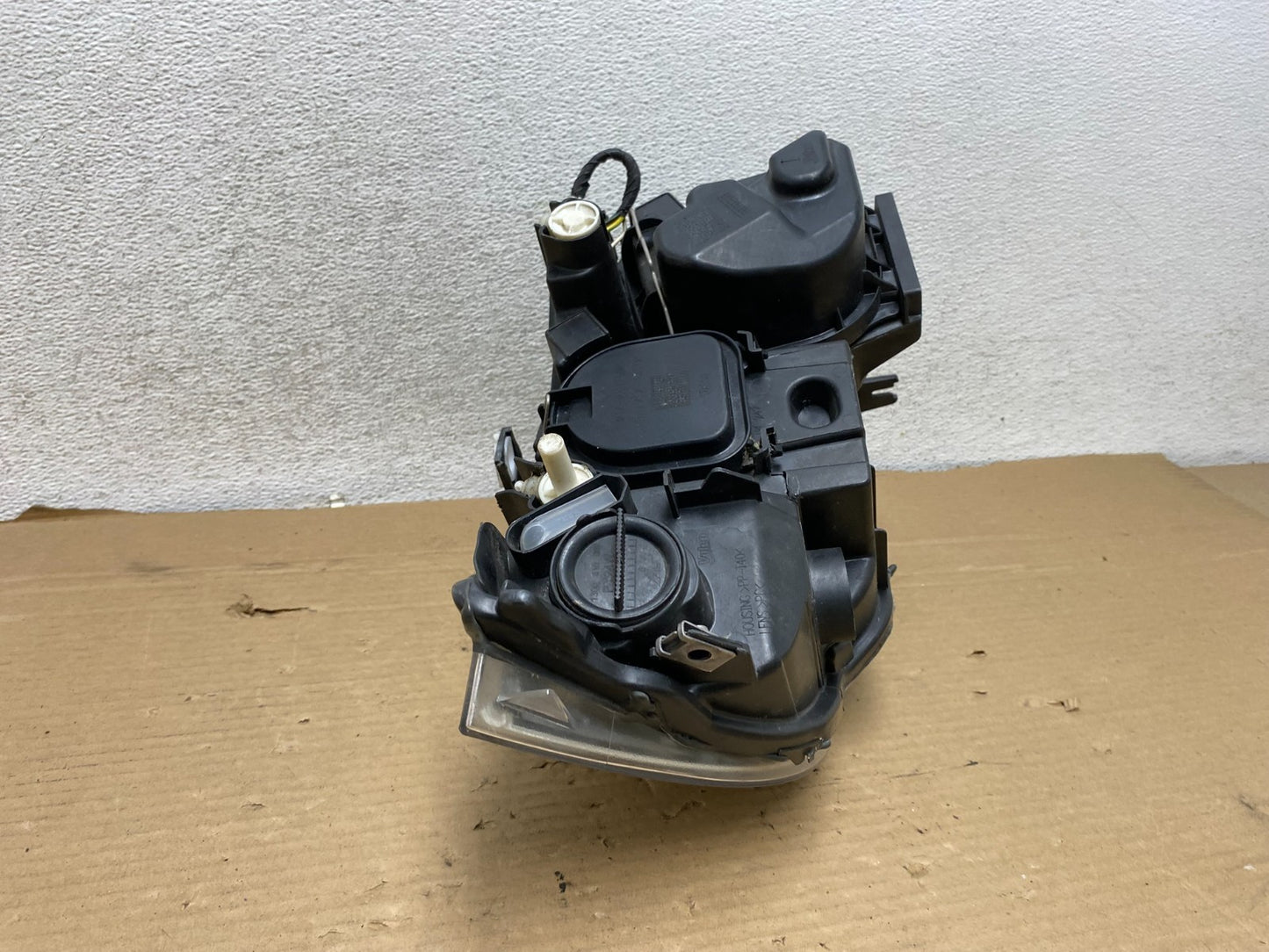 2009-2011 Bmw 3 Series 328i 4/D Sedan Left Driver Headlight Halogen AG8146 DW7