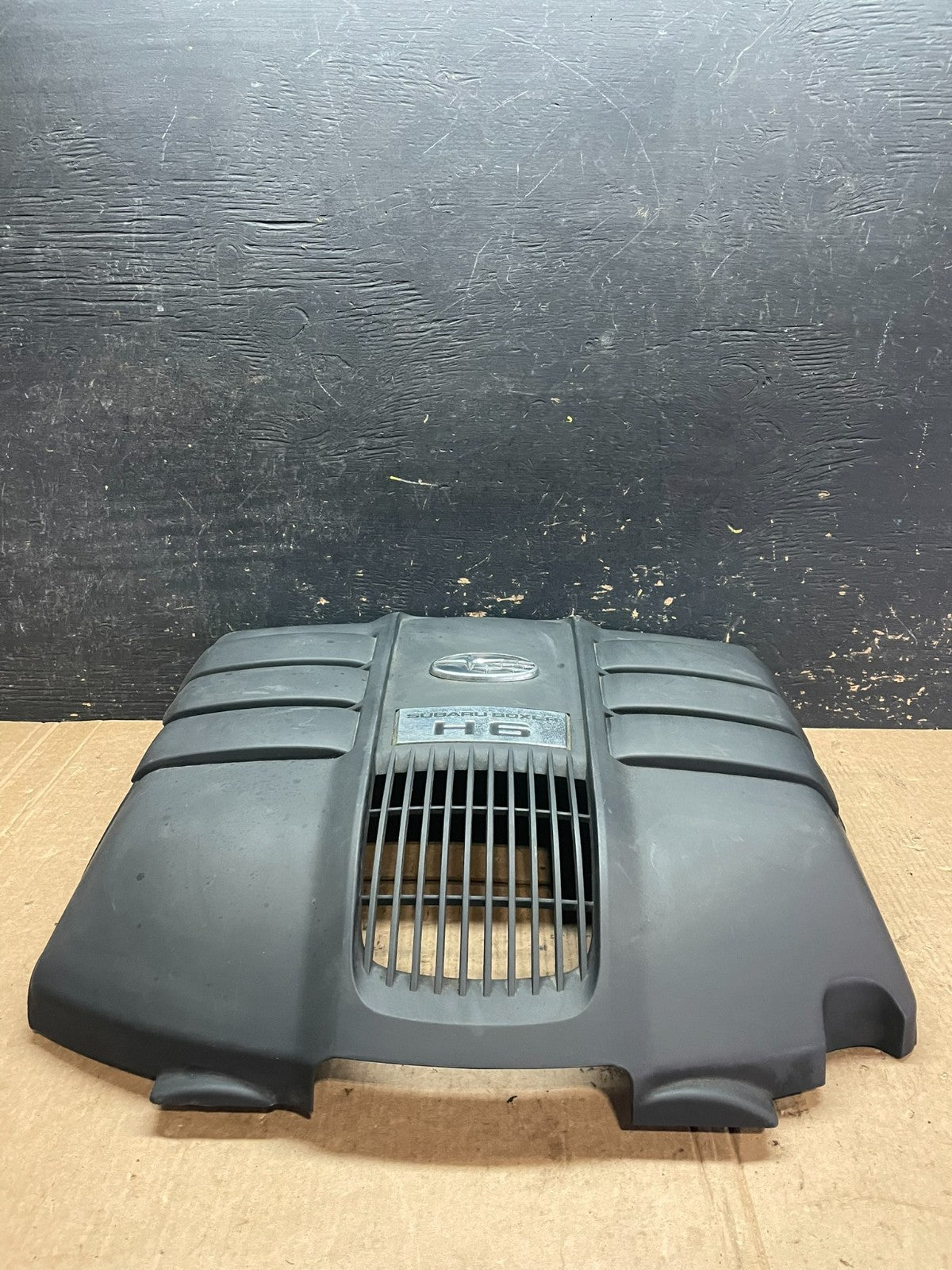 2007 to 2014 Subaru Tribeca 3.0L Factory Engine Cover 14025AA24A z6020 DG3