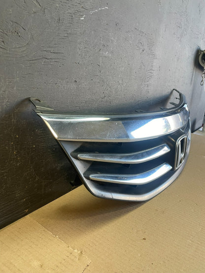 2011 to 2012 Honda Accord Sedan Front Upper Grill Grille AE3507 DG2