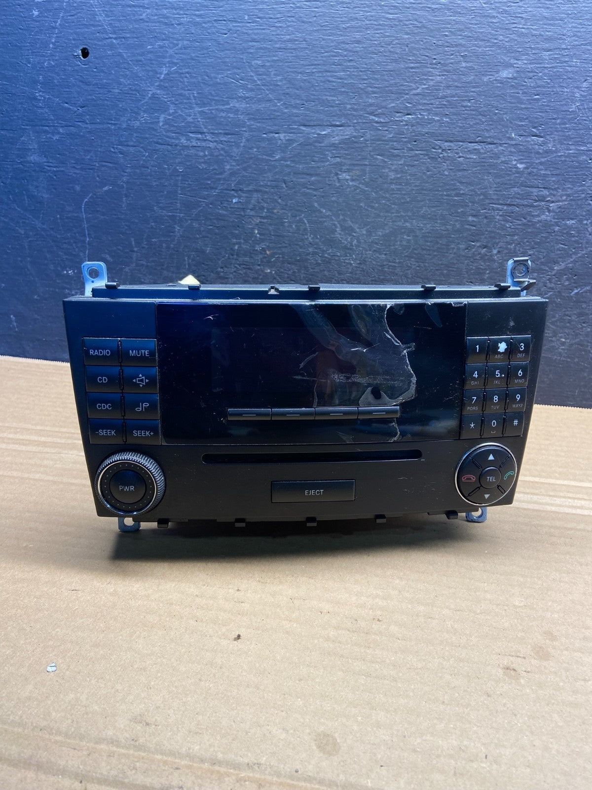 2005 2006 2007 Mercedes W203 C230 C240 Head Radio CD Player Stereo AE4698 DG0