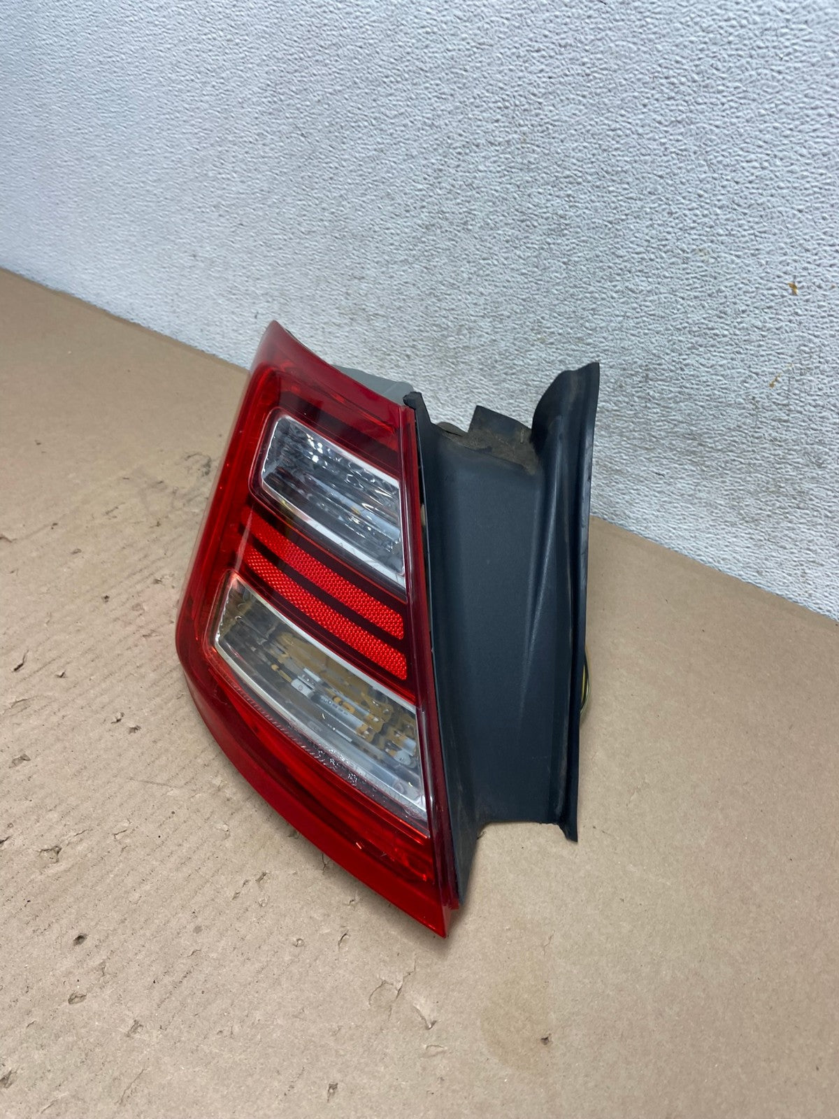2013-2019 Ford Taurus LED Right Passenger RH Side Tail Light AG6721 LK1