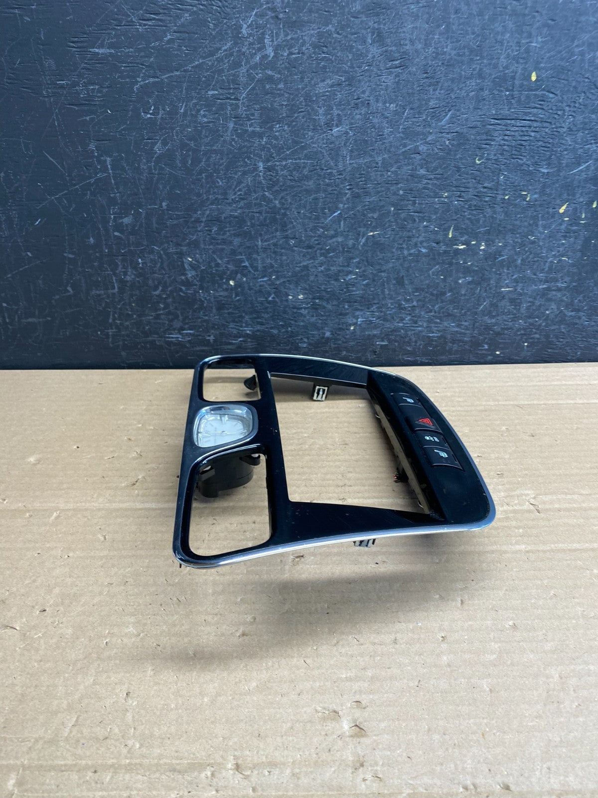 2011 - 2014 Chrysler 200 Dash Radio Bezel Trim Clock Hazard Bezel AG0163 DG1