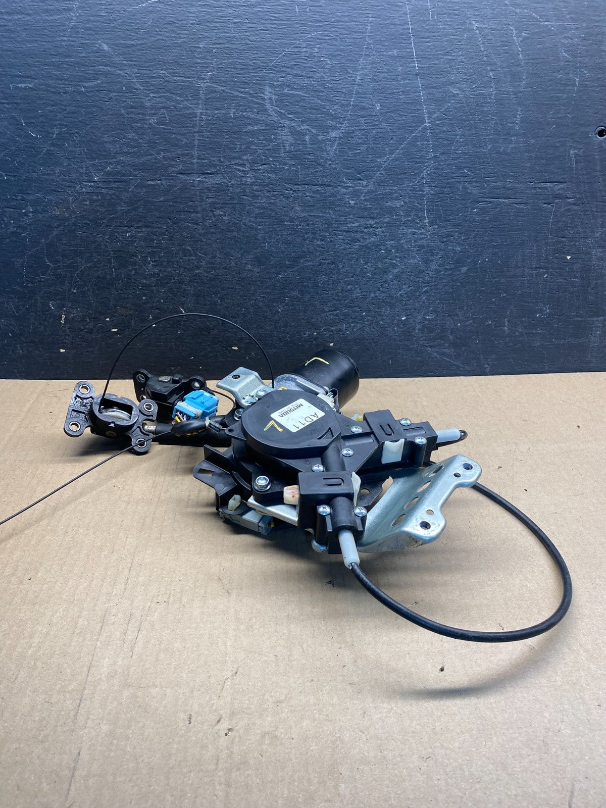 2005 - 2010 Honda Odyssey Left Lock Actuator AG9647 DG3