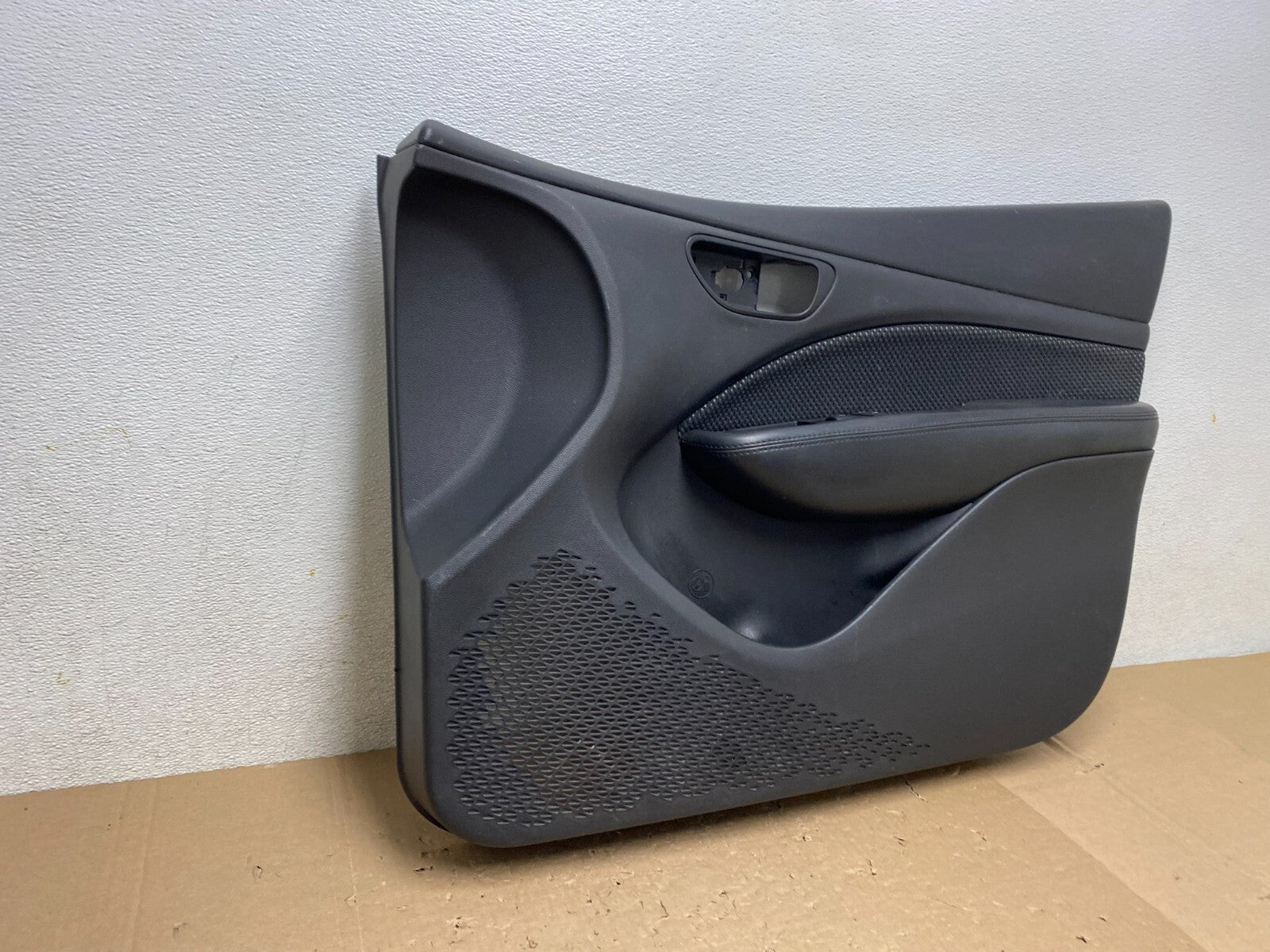 2013 to 2016 Dodge Dart Front Right Passenger Door Interior Trim Panel H5311 PS2