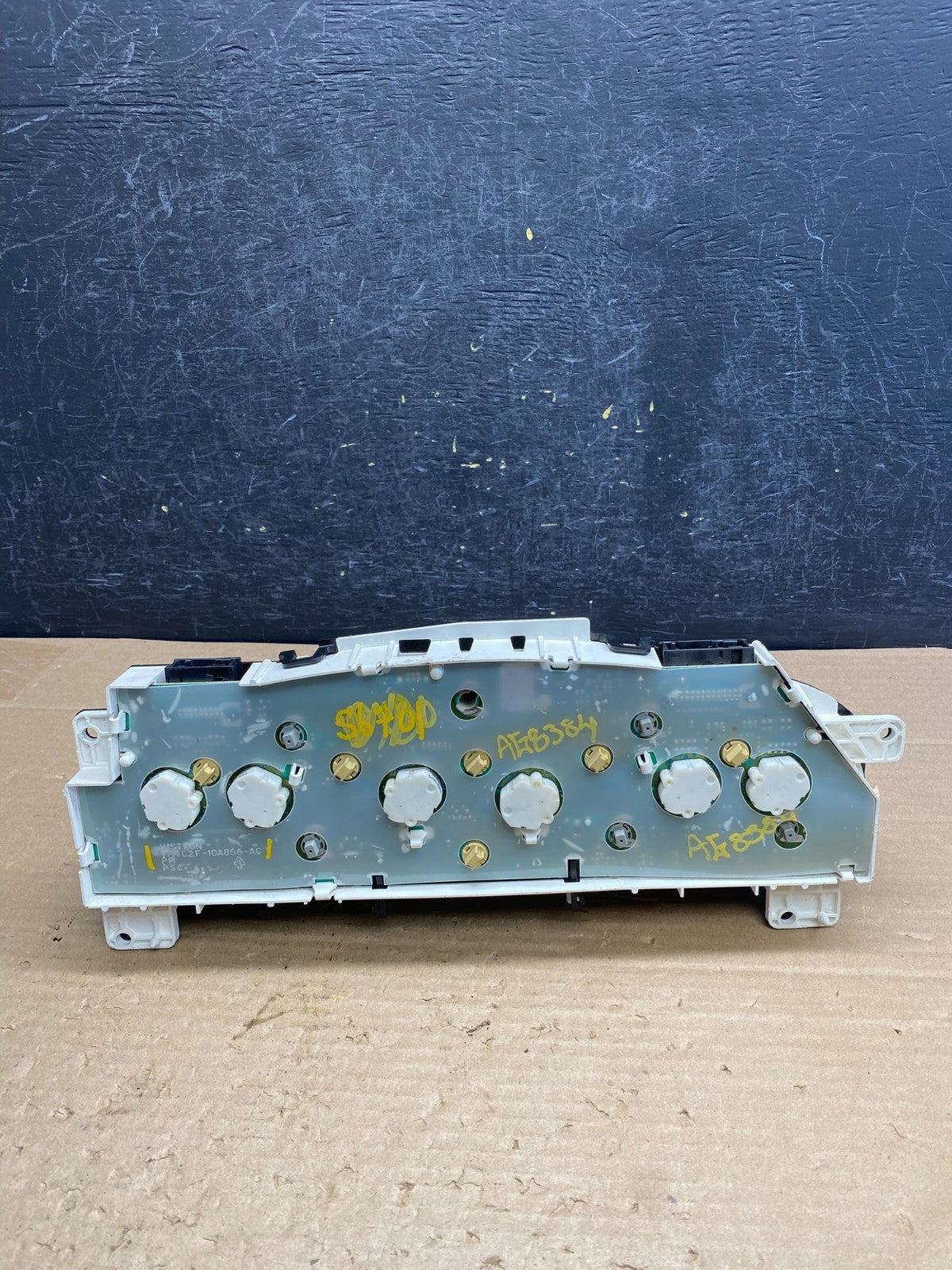 2005 Ford E150 E250 E350 Gauge Speedometer Cluster ag8384 DG5