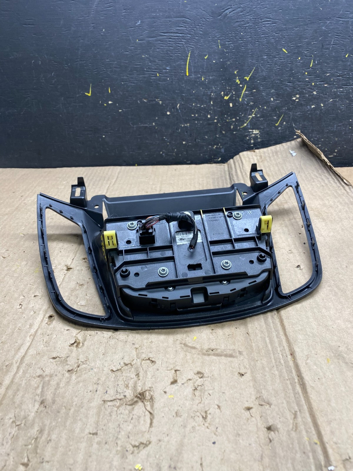 2013 2014 2015 2016 Ford Escape Dash Radio Control Panel Bezel X1969 DG5