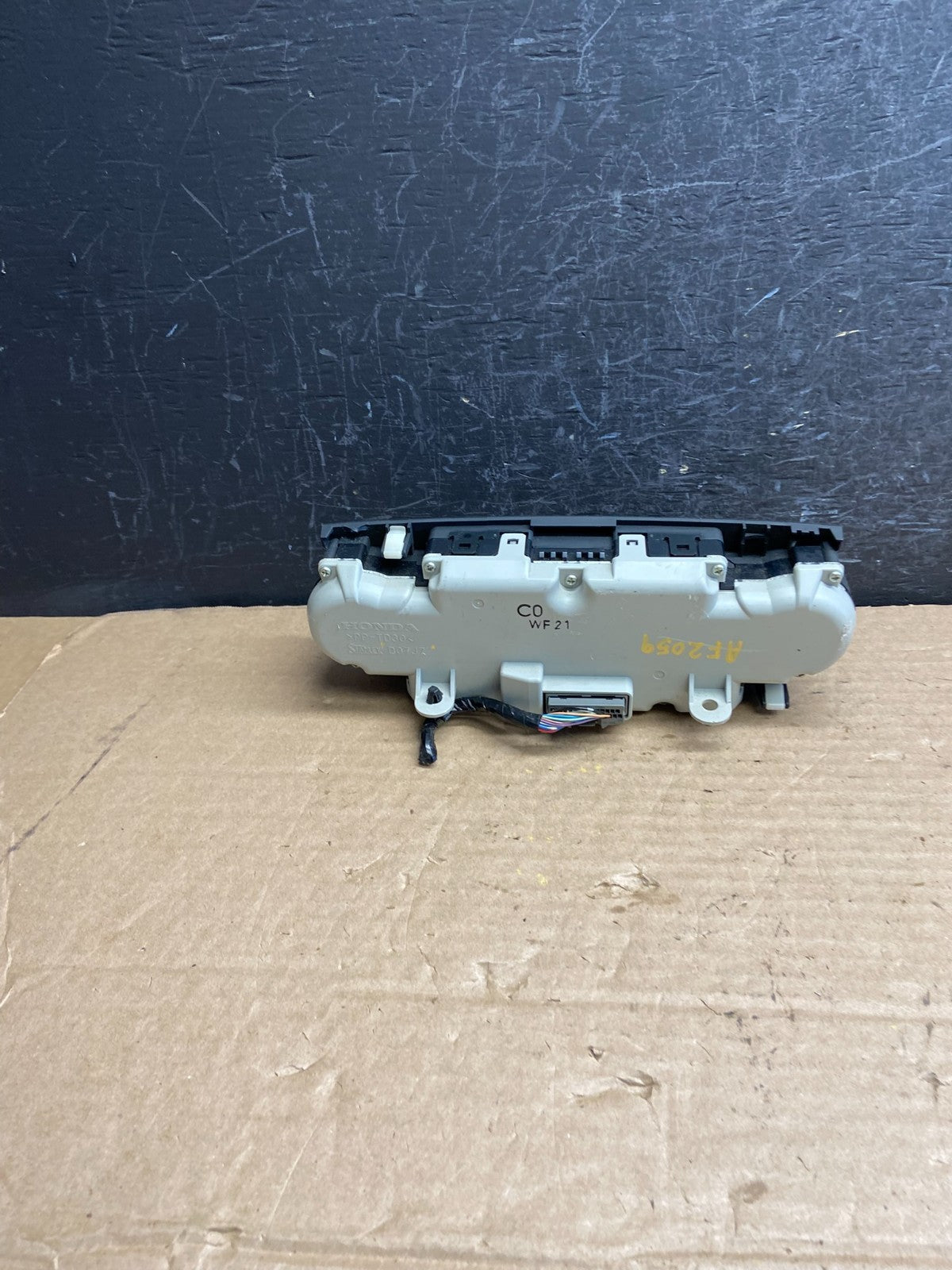 2007 to 2011 Honda CRV Manual A/C Climate Control Module AF2059 DW4